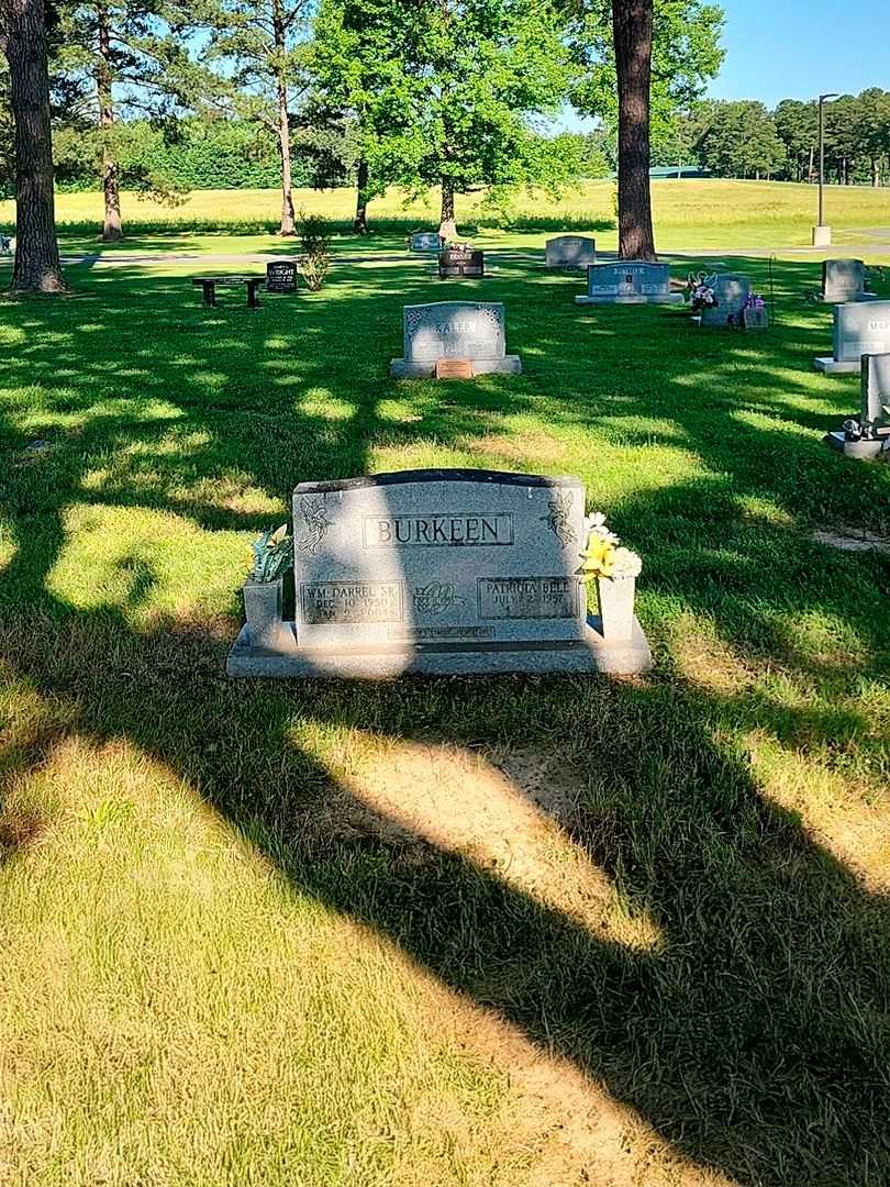 William Darrel Burkeen Senior's grave. Photo 2