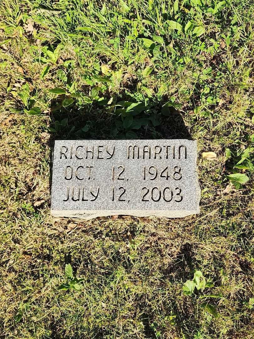 Ricky Martin's grave. Photo 1